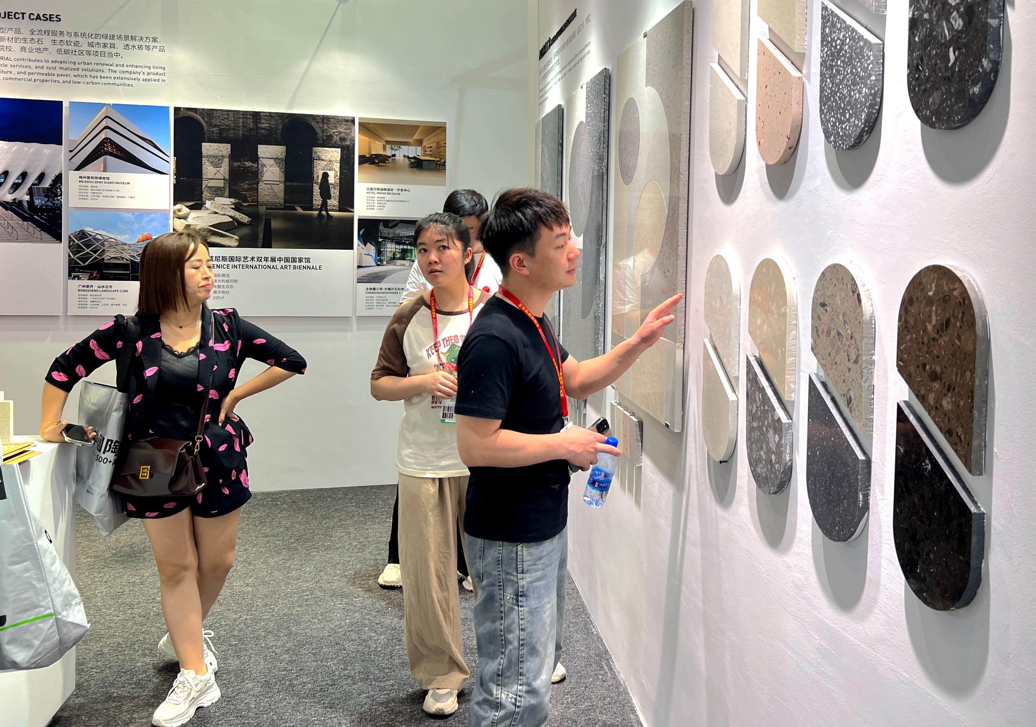 齐探陶瓷业破局之道!第42届佛山陶博会开幕