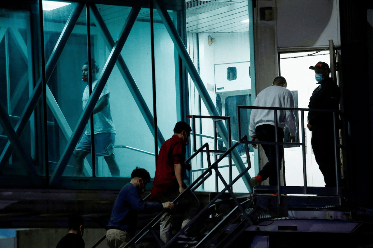 美政府将6000多移民录入“死亡数据库”，一人无证全家连坐