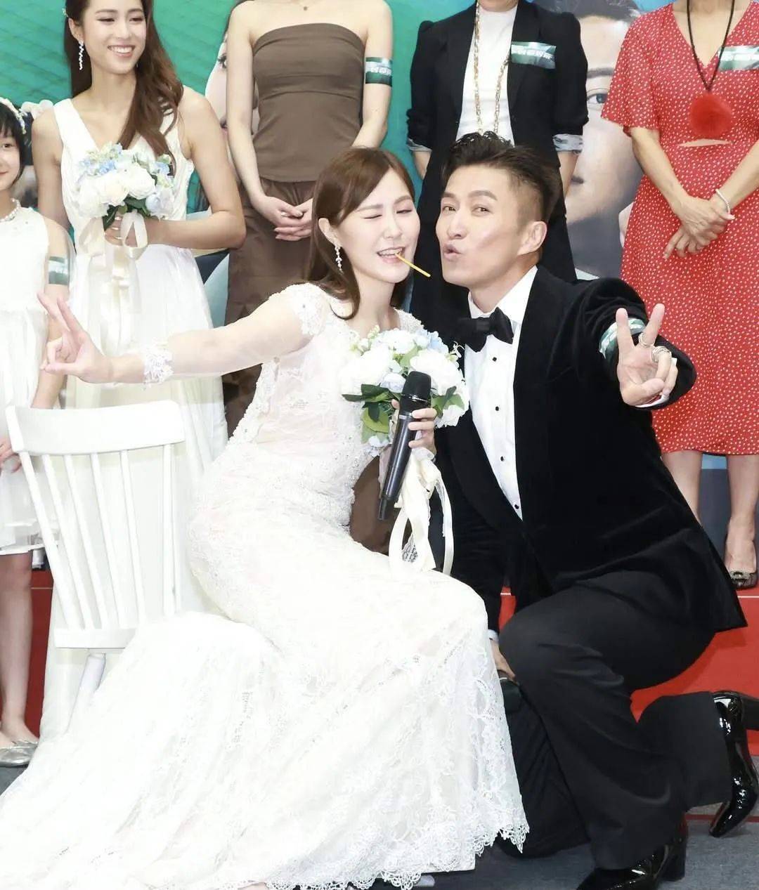 TVB夺命提示大结局在即女主演全员婚纱亮相刘佩玥现场被催婚(图5)