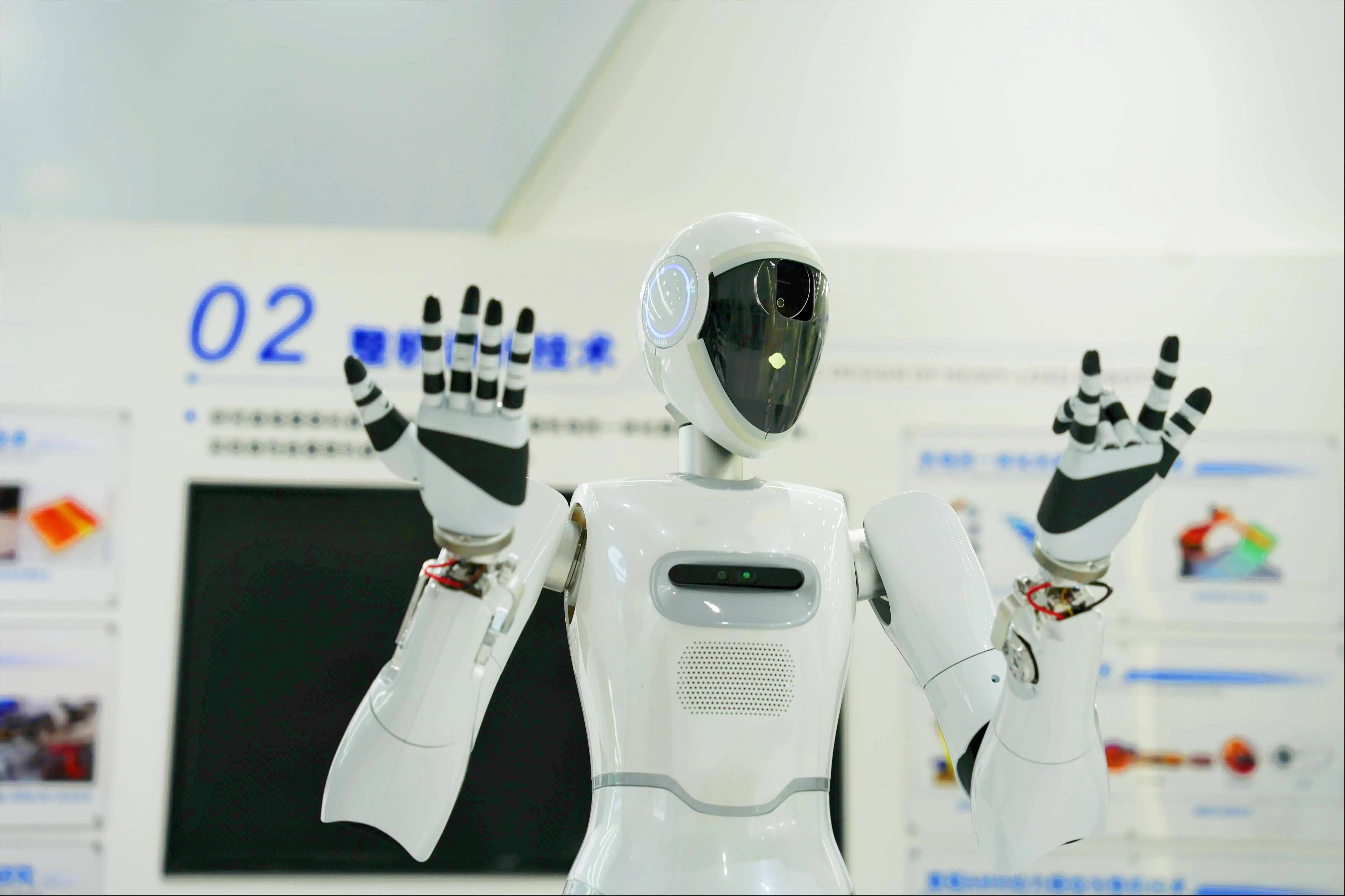 Midea Sets Timeline for Humanoid Robot Rollout: Factory Integration in May, Retail Launch Mid-Year