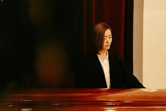 一个活着的女人，是一个