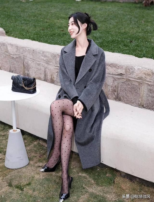 成熟姐姐丝袜高跟美腿