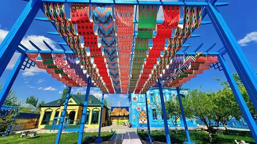 少打卡多体验年轻人“拼好假”带火慢旅行美嘉体育网址(图2)