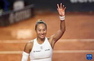 網(wǎng)球——WTA1000羅馬站：鄭欽文晉級八強