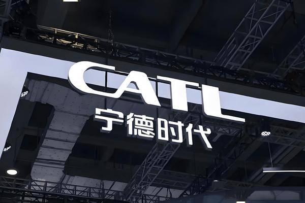 宁德时代香港上市首日股价高开12% 市值1.34万亿港元