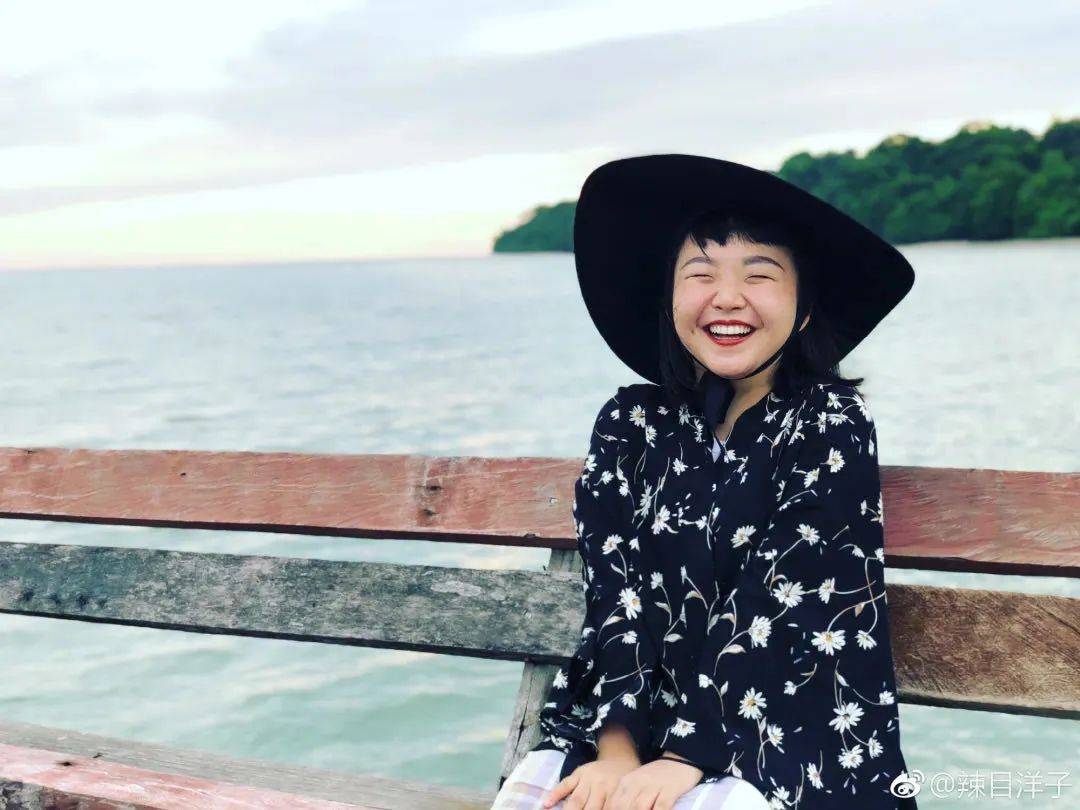“内娱第一搞笑女”暴瘦20斤，美到全网认不出：她是换头还是换脸了？