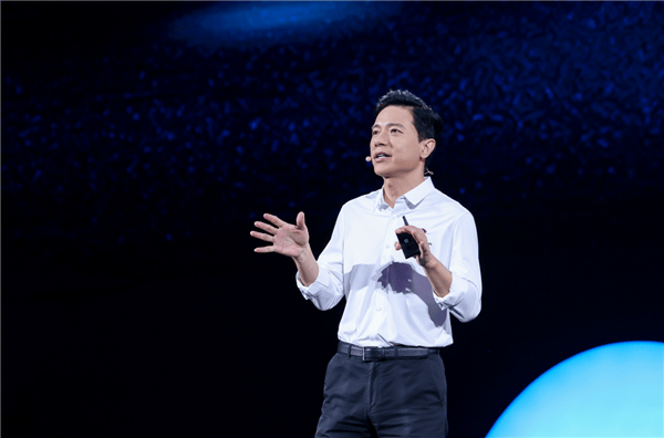 百度Q1总营收325亿元 李彦宏：智能云业务表现强劲 同比增长42%