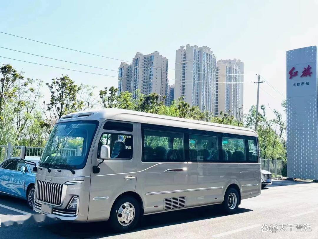 公务员都开上电车了！这波操作藏着国家的大秘密