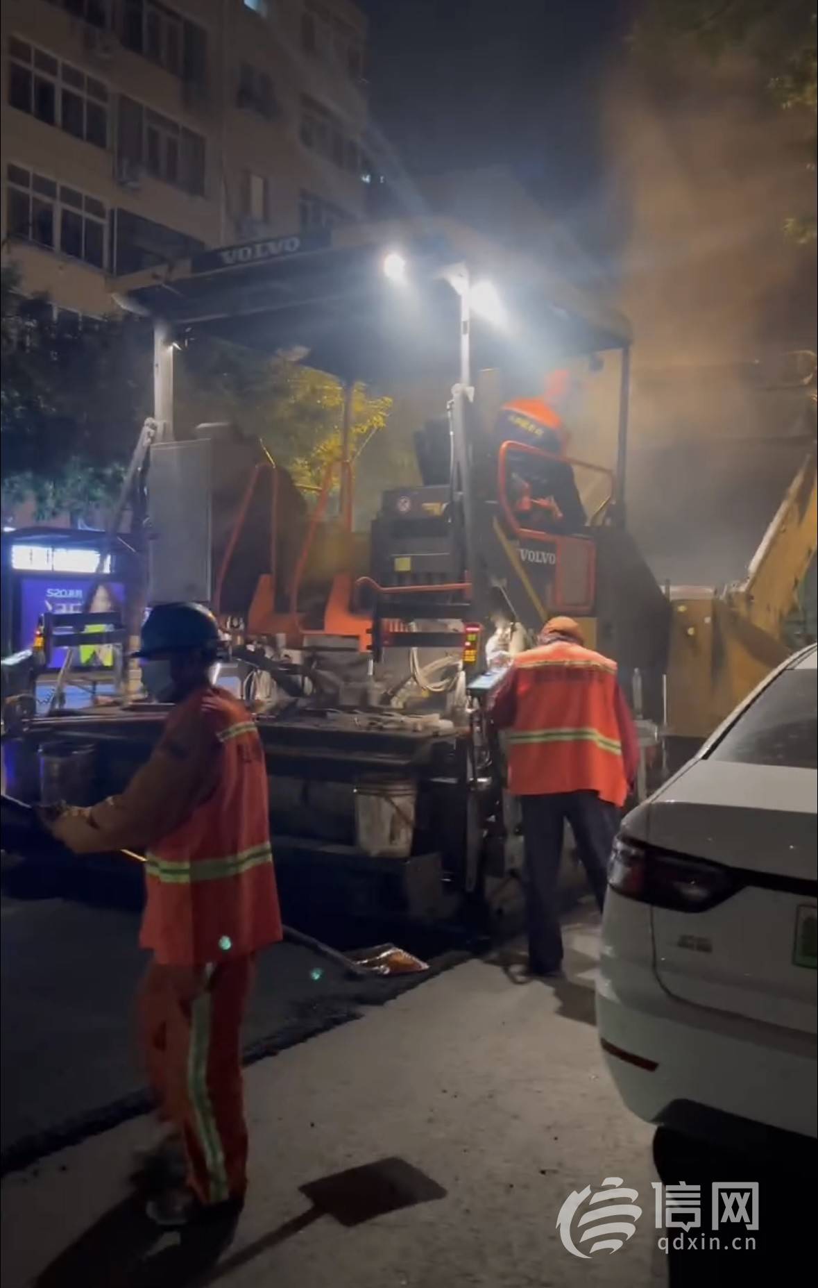 青岛贵州路夜间施工扰民 施工方称因交通压力无奈夜间作业