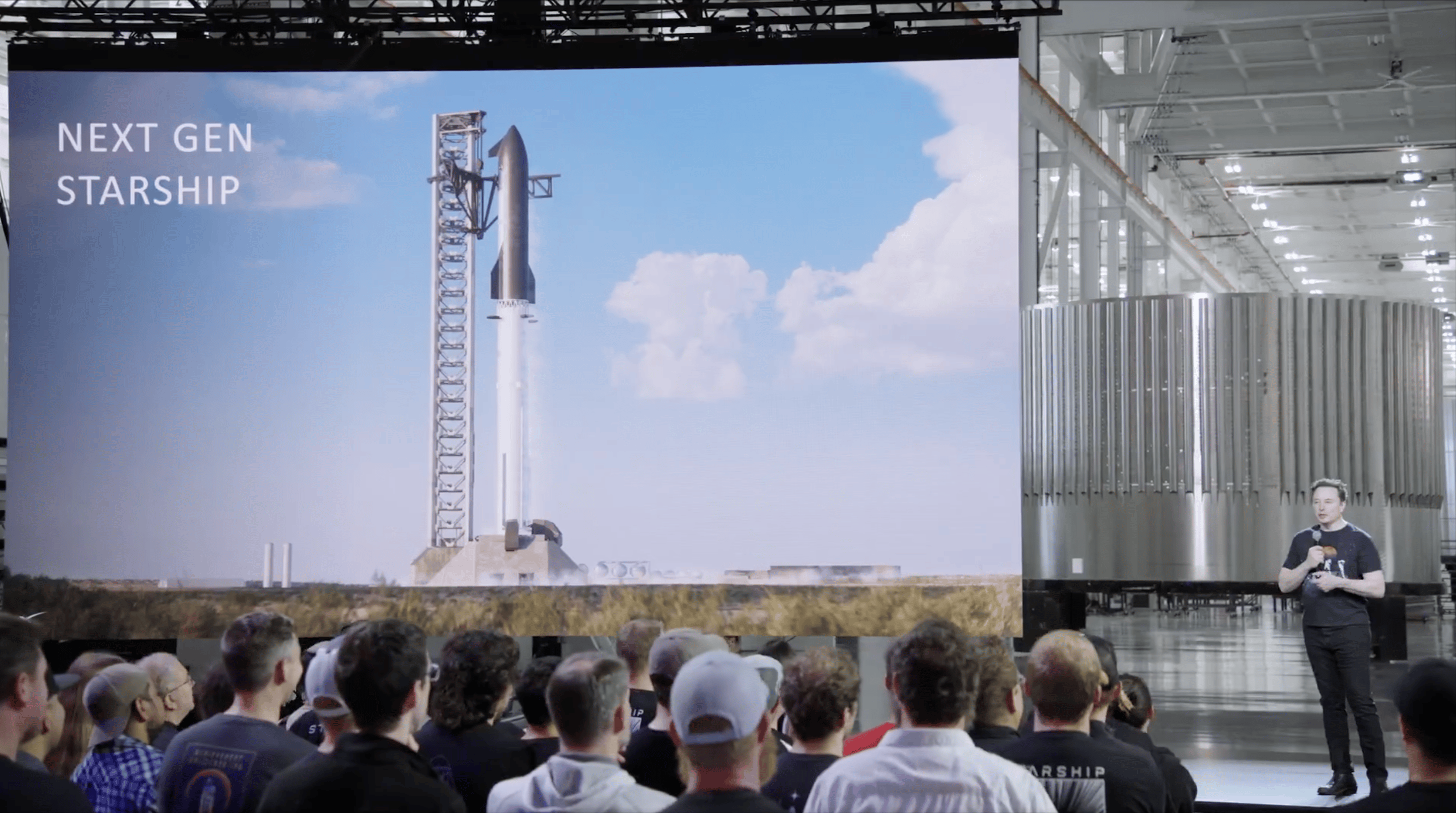 马斯克最新演讲：火星或成地球救星，特斯拉机器人明年前往，人类文明结构将改写