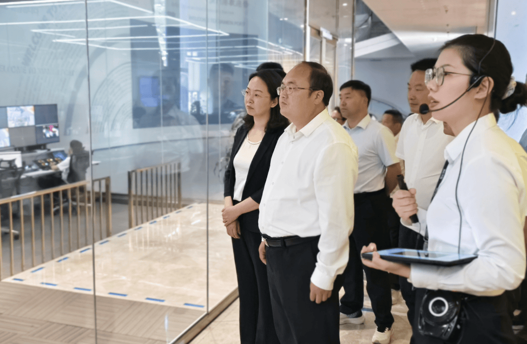 麻城市人民政府与厦门自贸片区管委会,厦门港口管理局签订战略合作