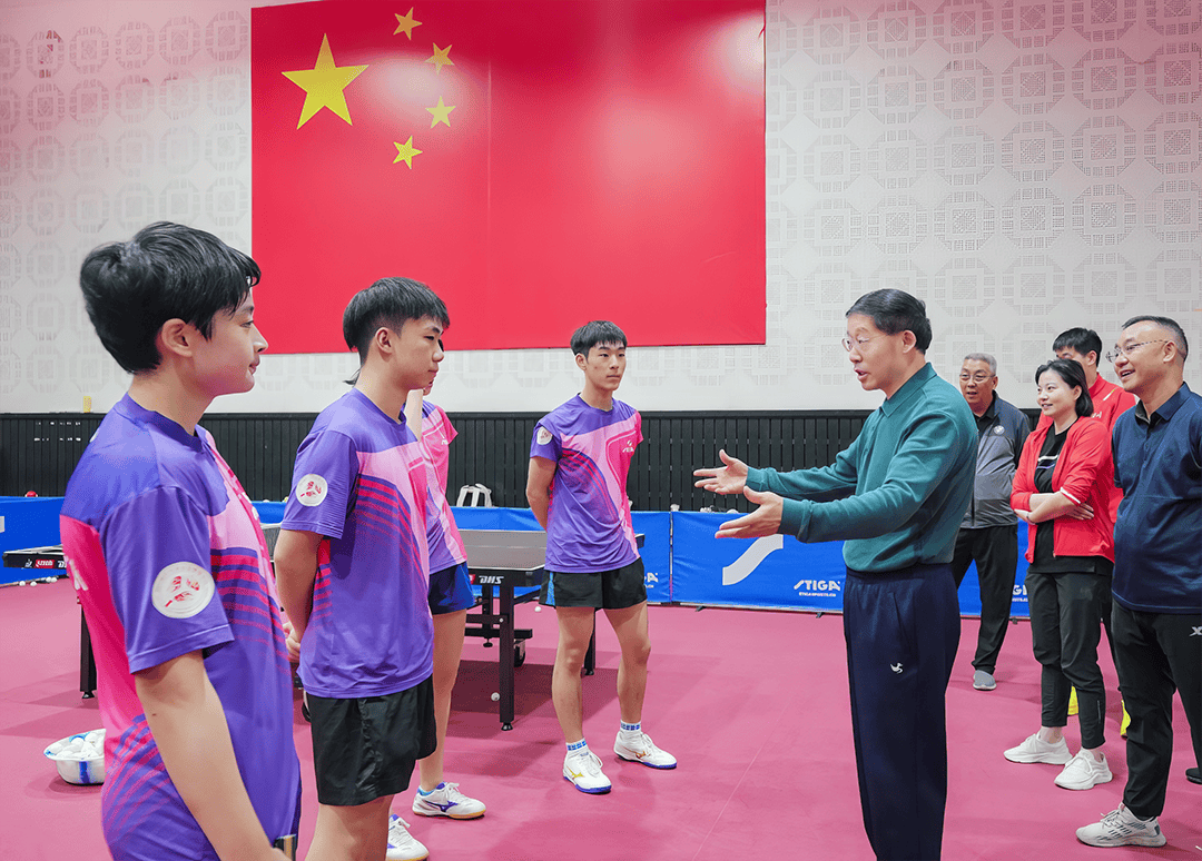 罗冬灵局长深入调研乒乓球训练备战工作，强调科学训练与安全教育并重