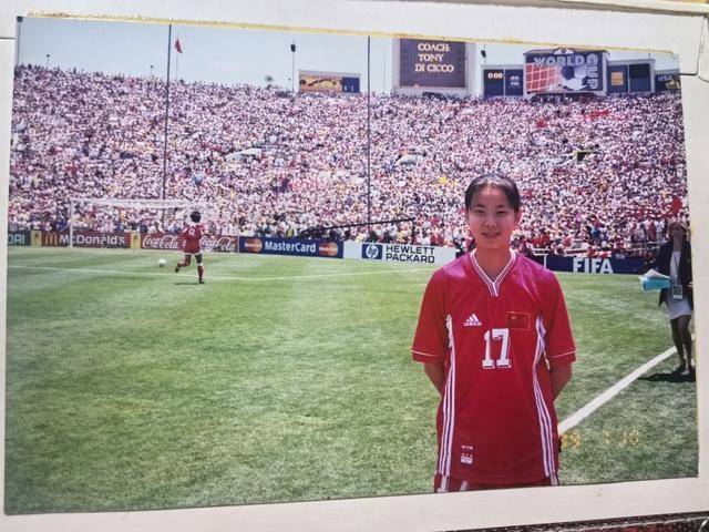 青岛足球百年史话㉞丨1999年女足世界杯亚军成员朱静退役后成为青岛媳妇，接力培养“小玫瑰”