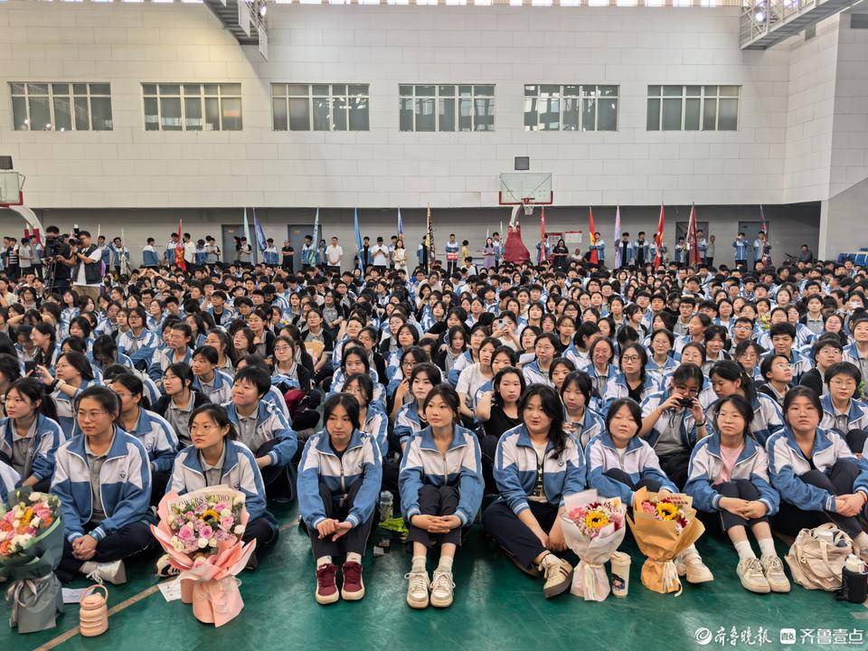 青春不散场,梦想正起航!德州二中举行2025届高中毕业典礼
