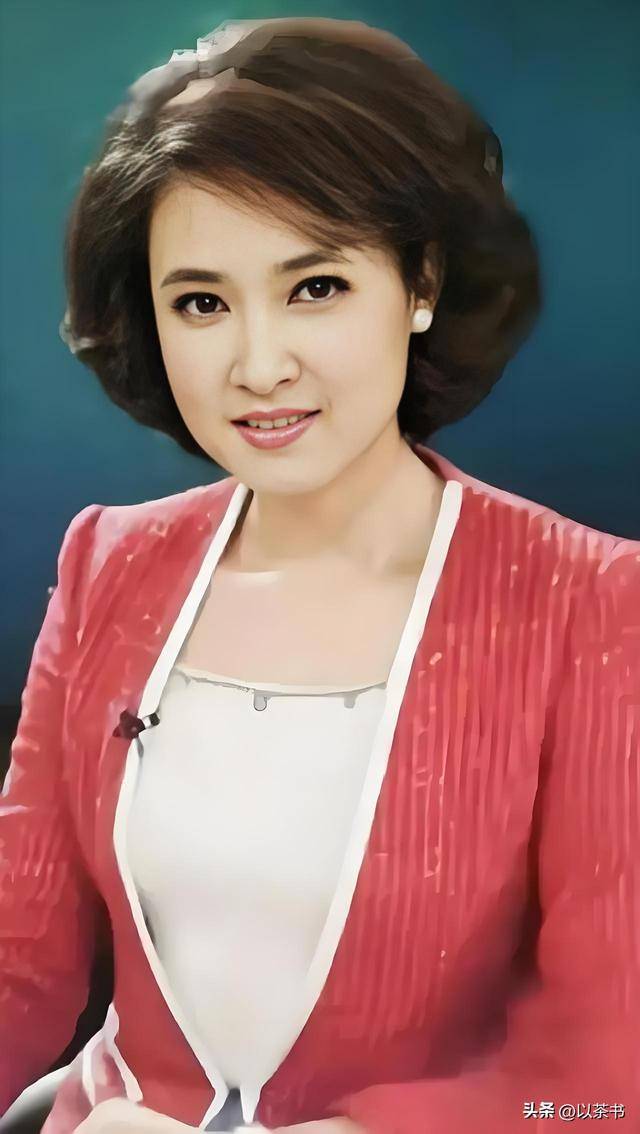 央视著名主持人桑晨，原来是这位大明星的后代，难怪长得这么好看_节目_观众_两岸文化