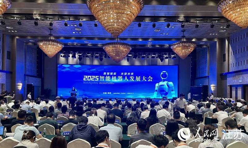 南京：力争到2027年具身智能机器人核心产业规模超百亿