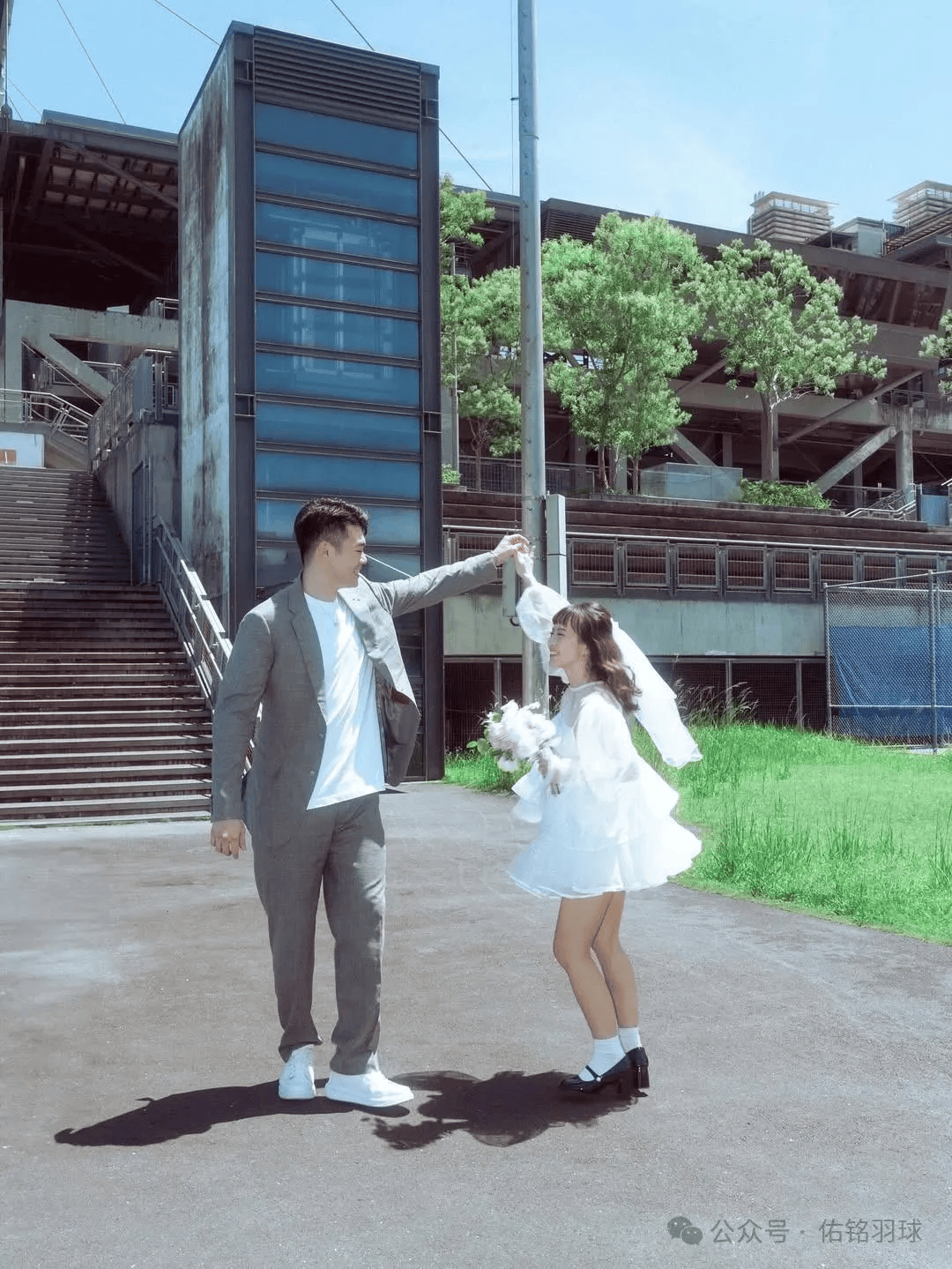 两届奥运冠军王齐麟领证结婚