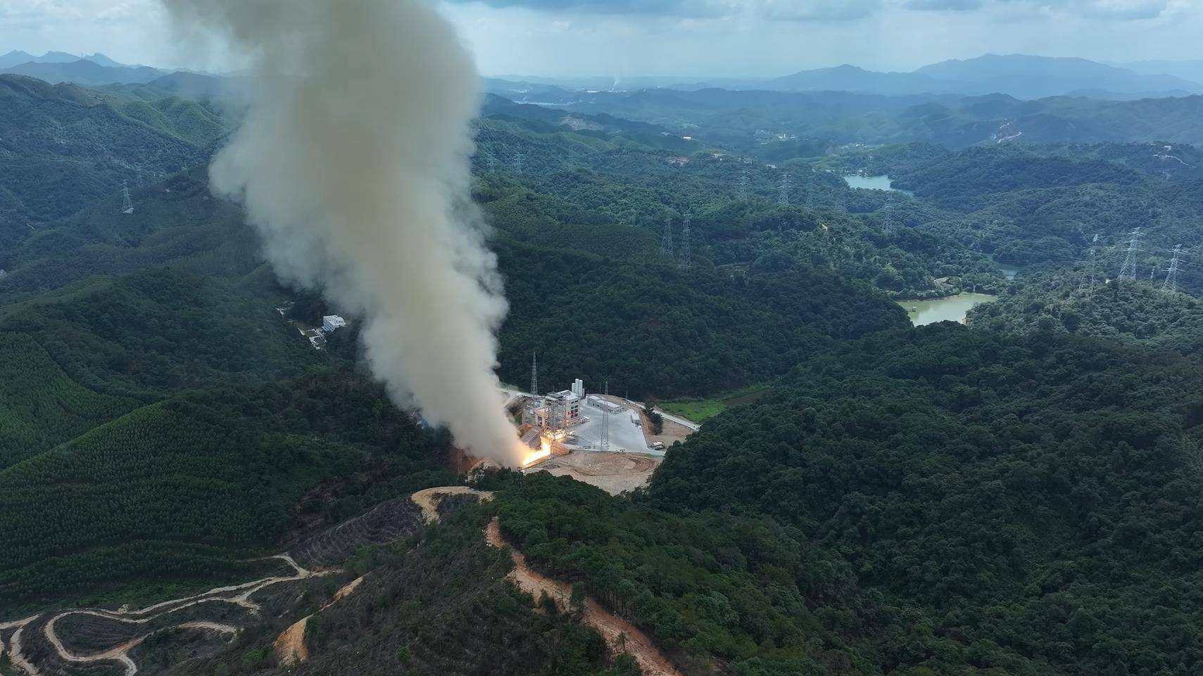 首飞冲刺！“力箭二号”火箭在广州试车成功