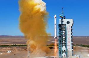 我国首颗地球物理场探测业务卫星——张衡一号02卫星成功发射