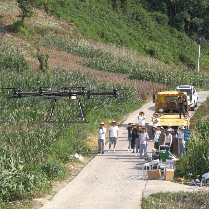 “无人机+农机”空地一体 助推丘陵山区农业机械化发展