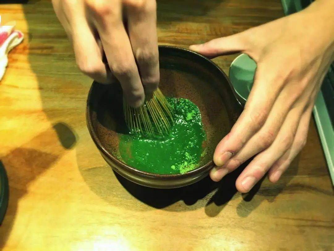 你说它全球风靡，我说好像舔了一口凉席__你说它全球风靡，我说好像舔了一口凉席