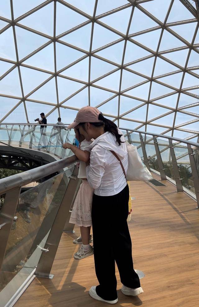 嘉旅试能力上相比_霍尊声动亚洲探秘幕后_