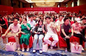 郑州楼市年中观察：一周卖了近20亿，开盘现场再现“人挤人”