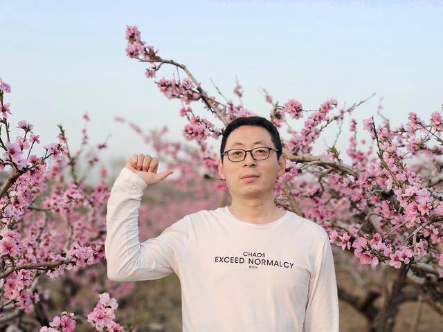 小明去登山__小明登上山顶