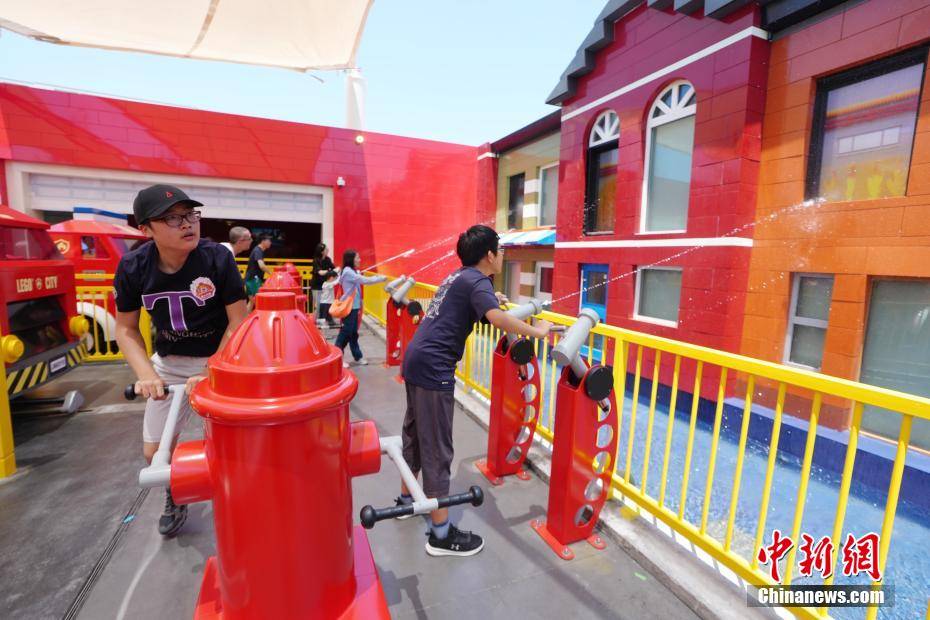 上海乐高乐园迎来盛大开园 上海乐高乐园迎来盛大开园