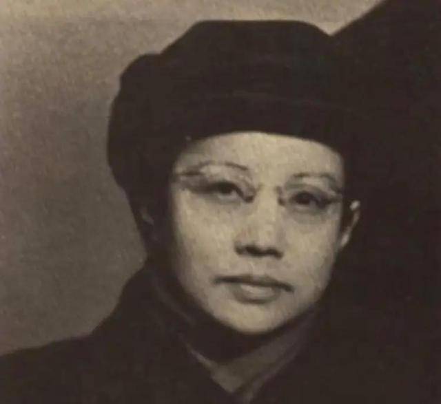 1955年，48岁女叛徒被判枪决，毛主席拍案大怒：她是咱全党的恩人