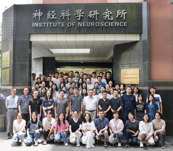 大科学计划发起在即！《细胞》首次为中国脑图谱出专辑