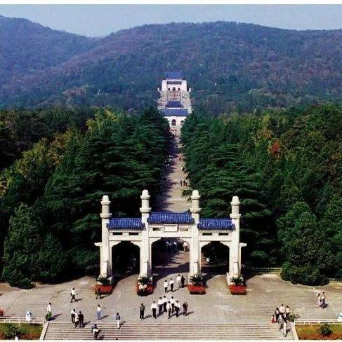 回顾中国现代建筑设计第一人：吕彦直_黄檀_先生_工作