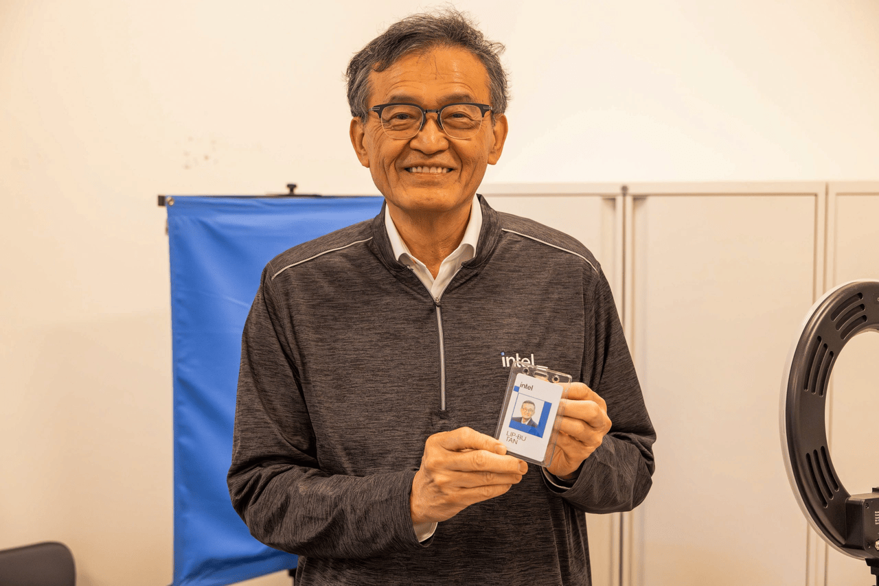 「太晚了，我们追不上英伟达了」：英特尔 CEO 内部讲话泄露