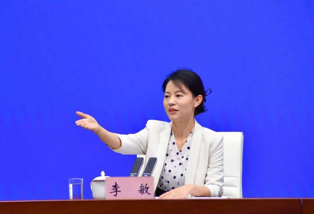 邀请市交通运输局局长马胜利,市财政局副局长阎金平,西安浐灞国际港