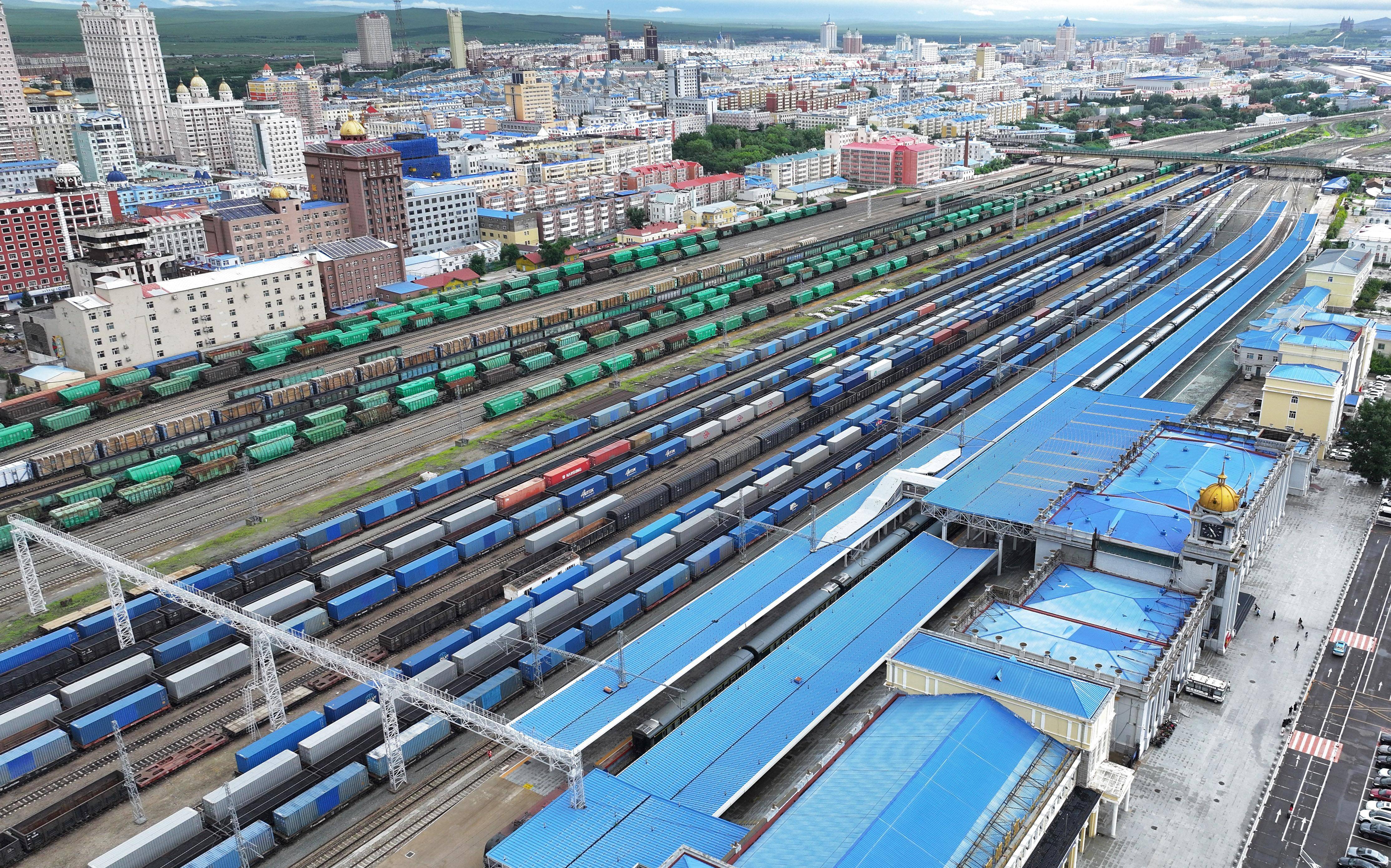 中欧班列东通道满洲里铁路口岸累计通行量突破30000列