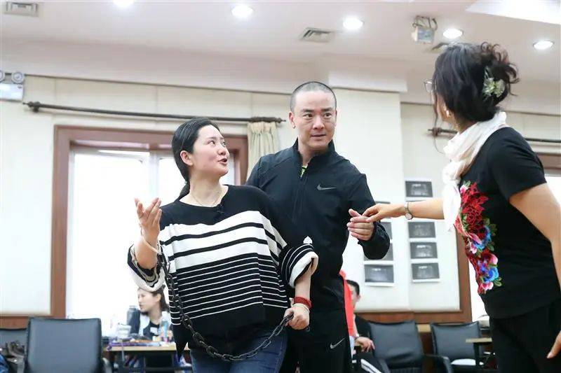 上海著名演员因病去世，年仅50岁，网友：不敢相信！