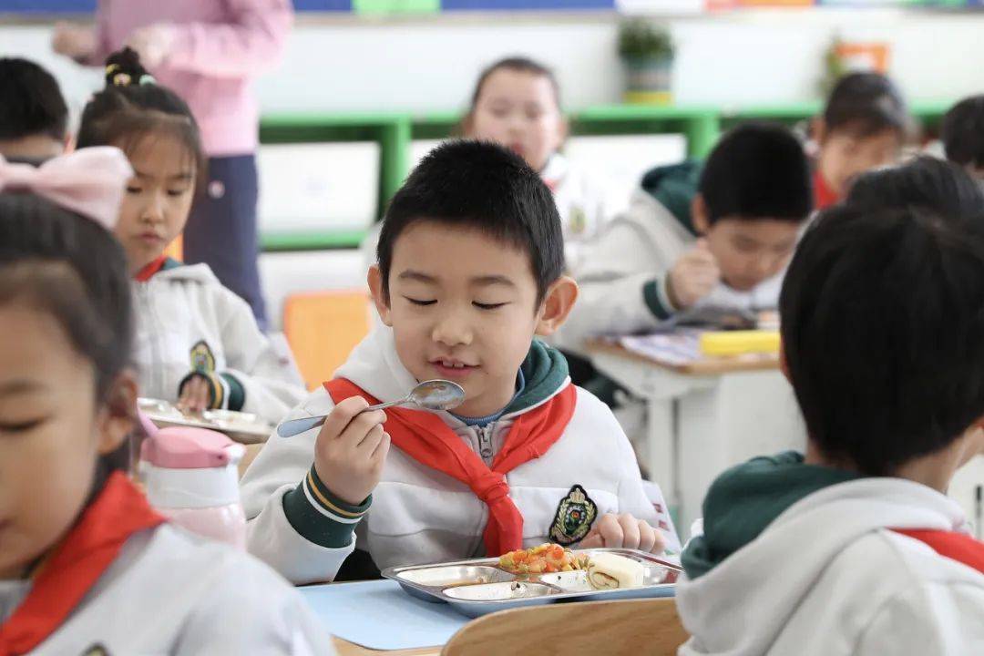 事关校园配餐！国家标准发布→