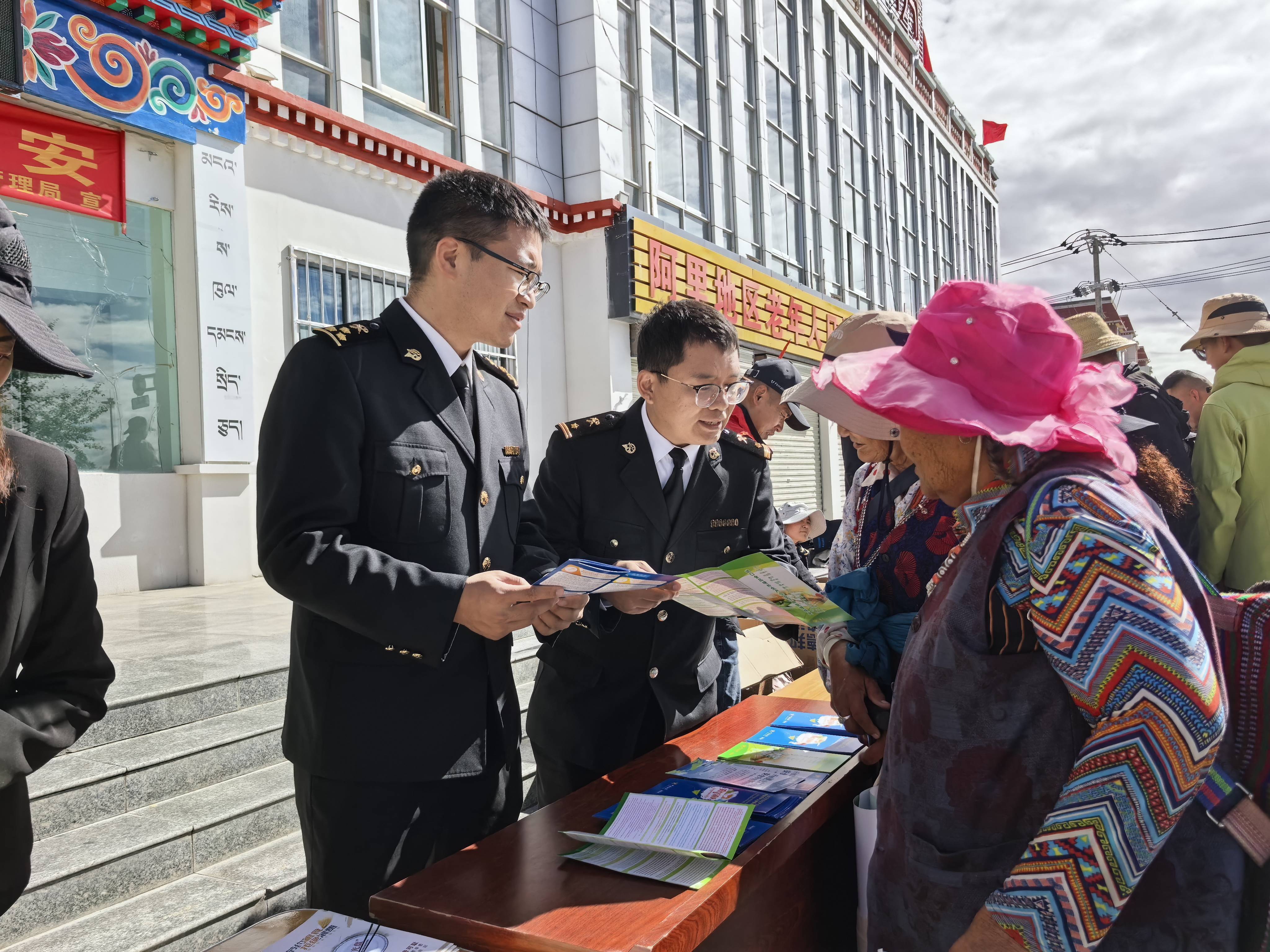 辉煌60载 魅力新西藏丨记者手记：4300米之上的坚毅与柔情