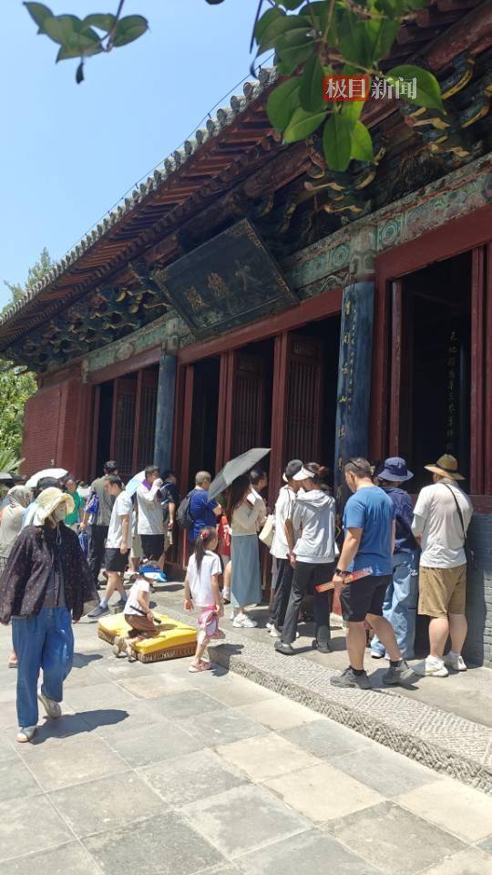 实探印乐大师任20年方丈的白马寺：基本无商业元素，每天免费供应60余桶水，游客在茶舍大排长龙-华闻时空