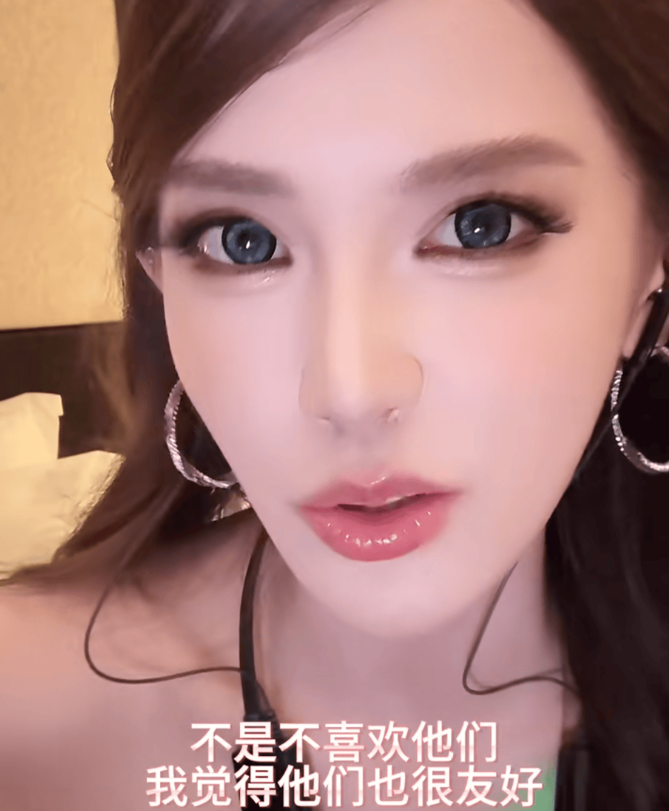 图片[13]-百万粉丝网红“迅猛龙特蕾莎”正式入学复旦，直言“不想跟同学社交，占用休息时间” -华闻时空