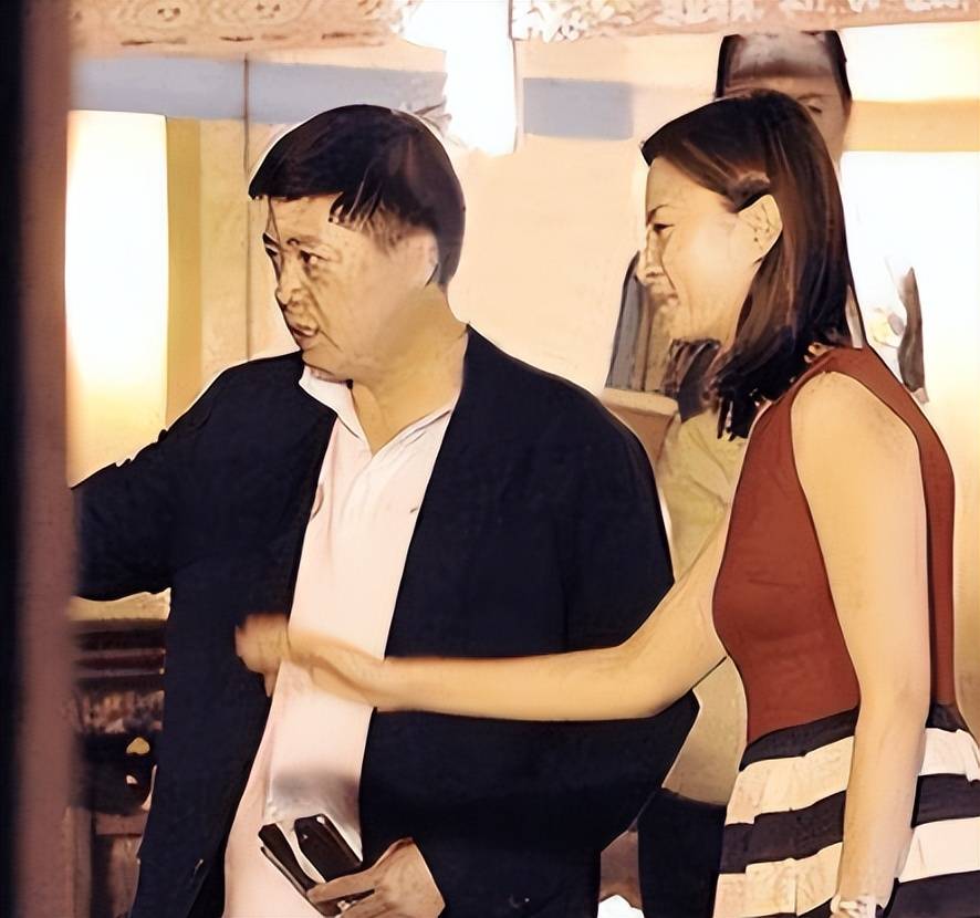 男友死缓、丈夫入狱，如今48岁又被释永信牵连，刘芳菲的人生真惨