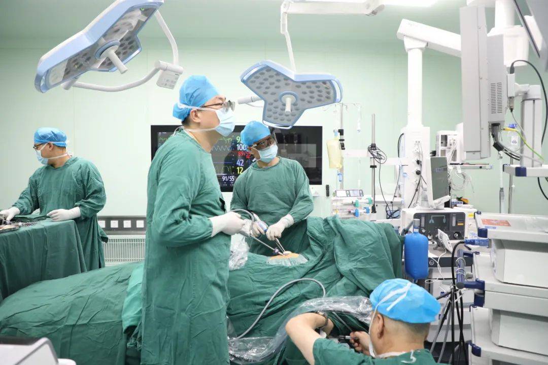 填补空白！市人民医院跨入“超微创”时代！