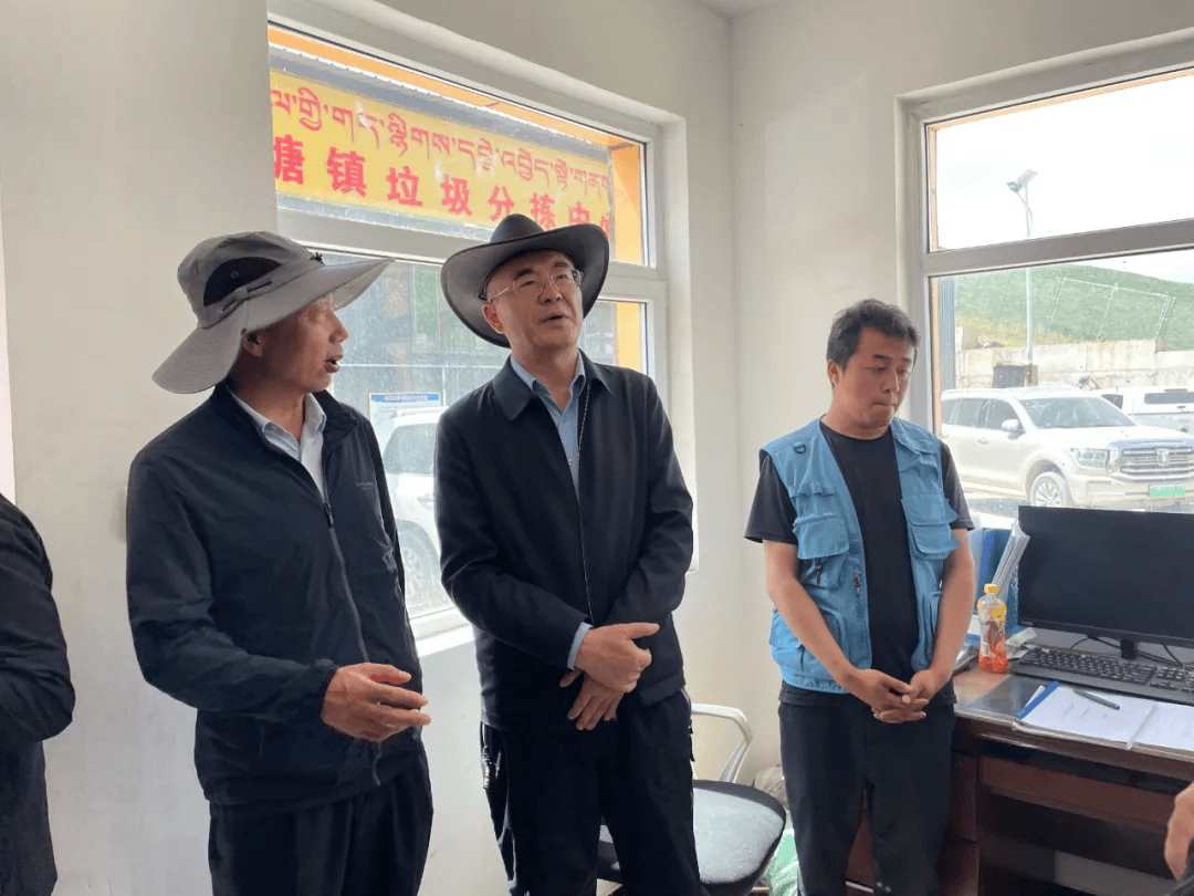 省生态环境厅主要负责同志赴果洛州调研生态环境保护工作