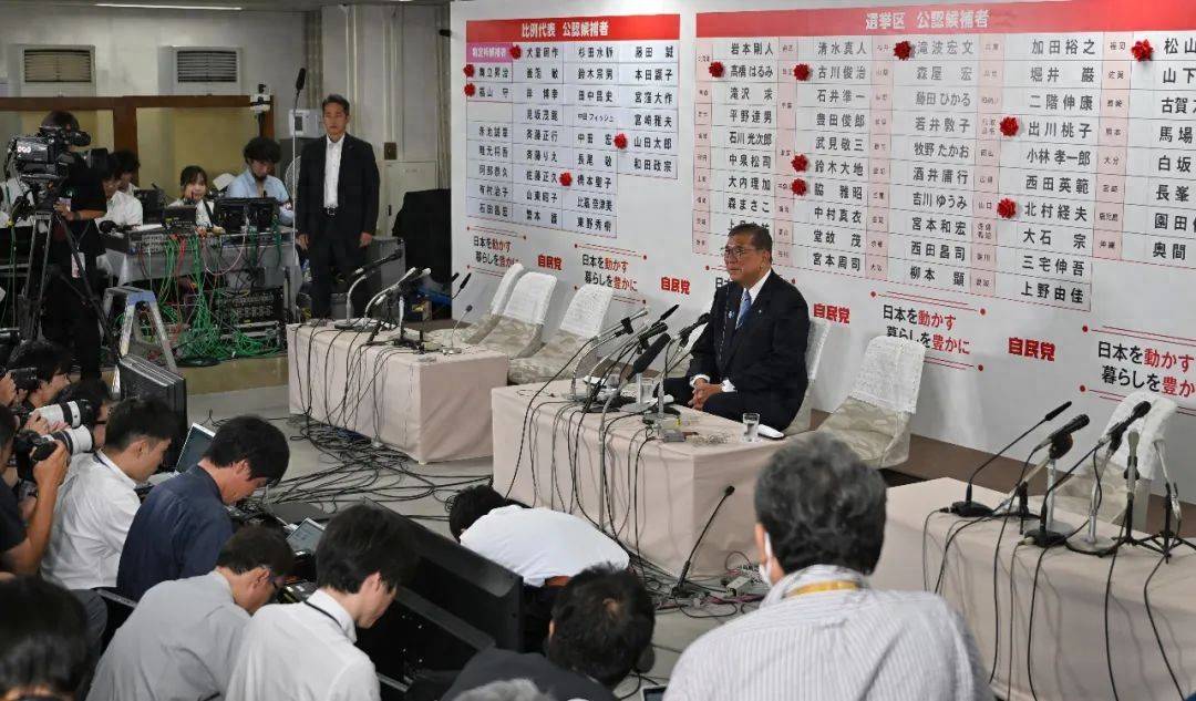 “弱势首相”，还能撑多久？