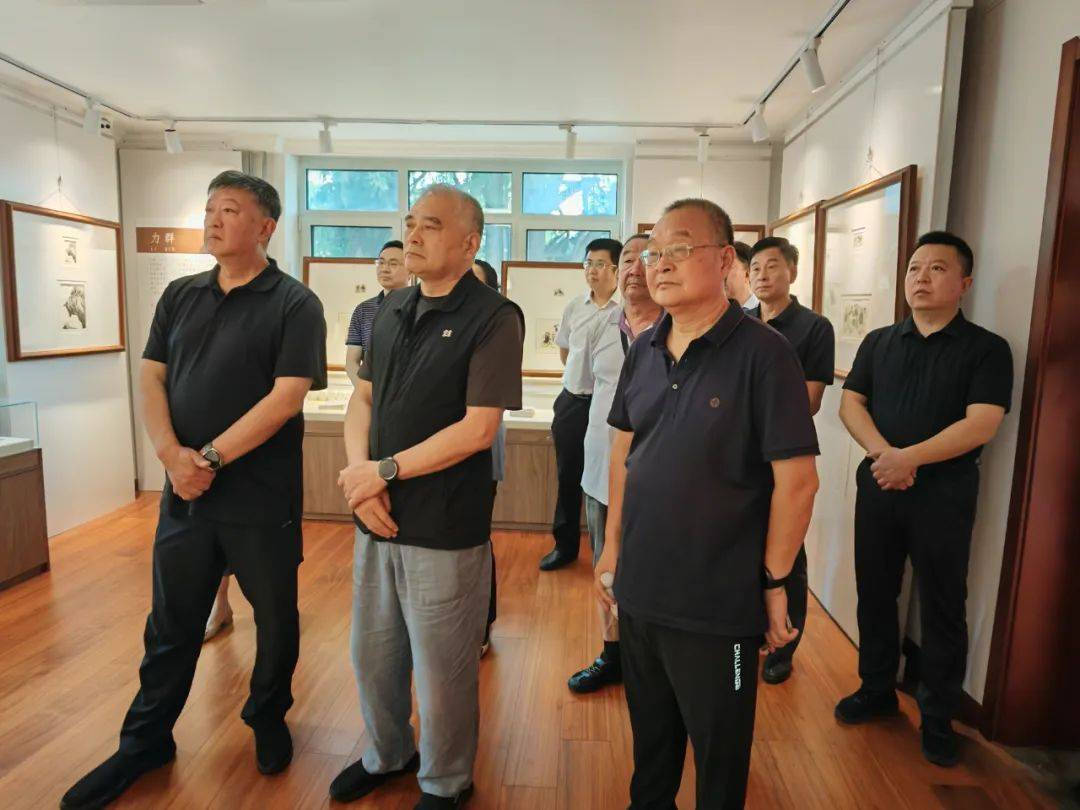 “画笔为枪 民族救亡”纪念中国人民抗日战争暨世界反法西斯战争胜利80周年主题版画展开展