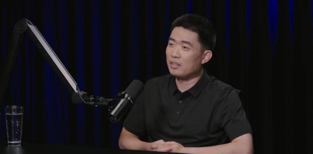李想落泪感谢王兴，透露家里老婆管钱