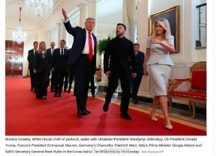 Zelensky去白宫穿西装