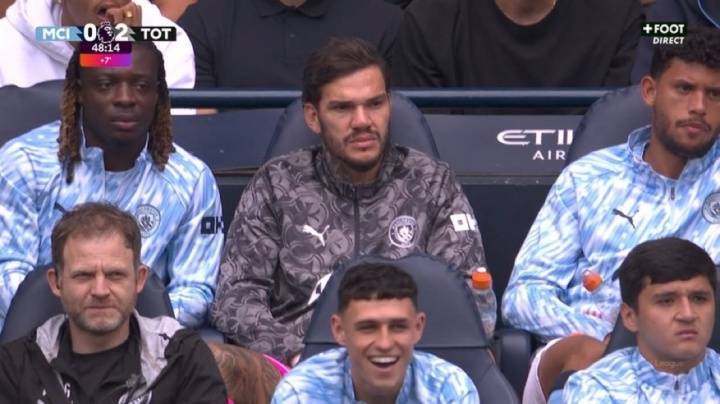 0-2落后还在笑！球迷喷福登：难怪他首发不了，这货可以卖了