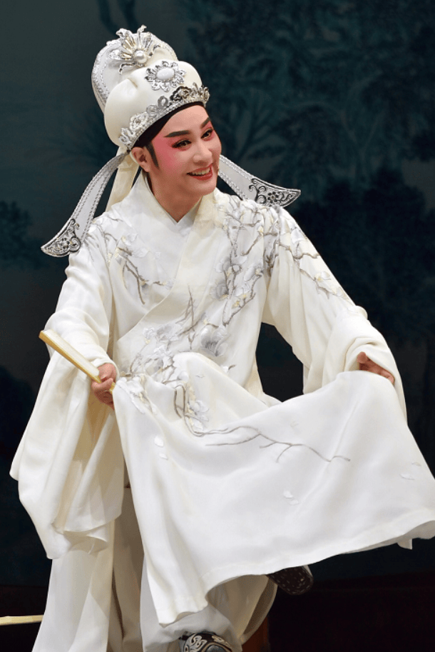 张学芬:把一生唱成越剧的一曲长风