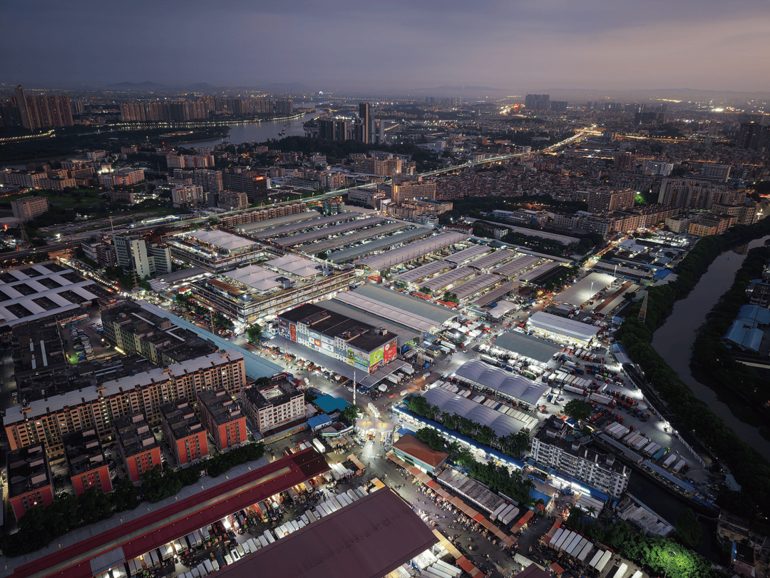 广州人半夜才去的市场,装下世界各地的甜 -华闻时空